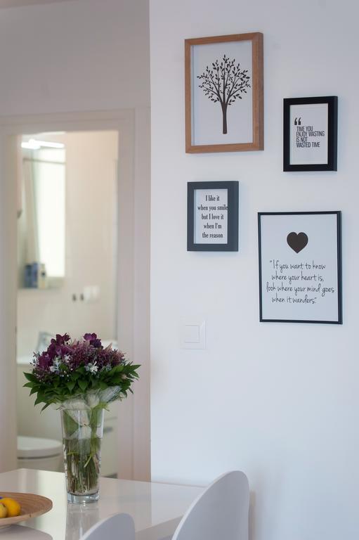 Appartamento Charming Maraska Zara Esterno foto